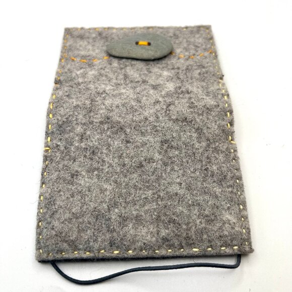 Card Holder Handcrafted Felted Wool - Picture 3 of 4